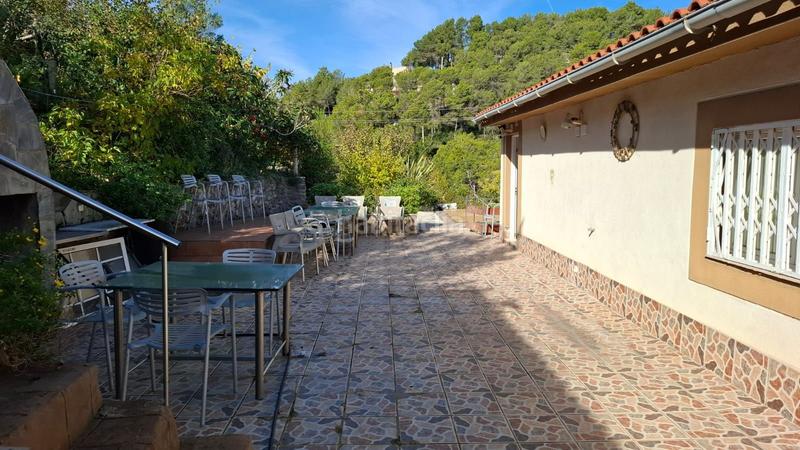 Foto 8ea853cc-9119-45ae-856a-88422e2c5403. Casa amb calefacció a Olesa de Bonesvalls