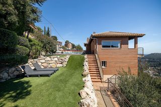 Casa  Brasil. Casa independiente en vallirana