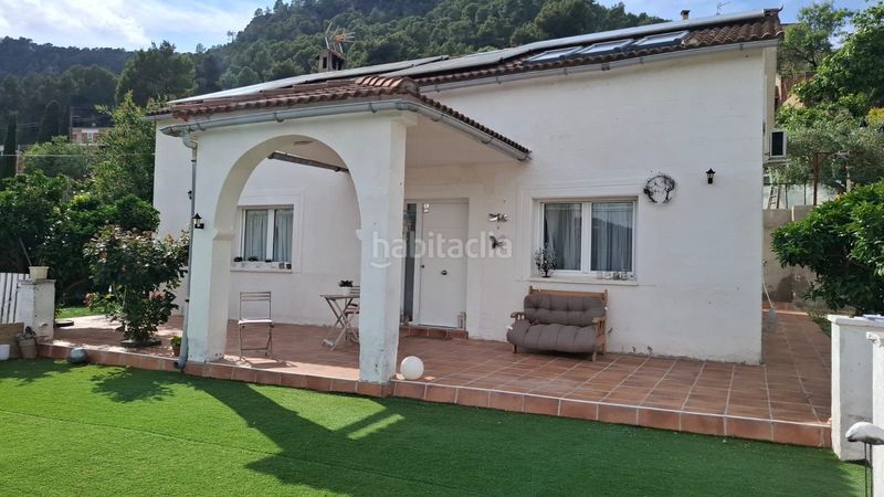 Foto a5927f73-575b-48ea-8886-e90b3ed851dc. Casa amb calefacció piscina a Vallirana