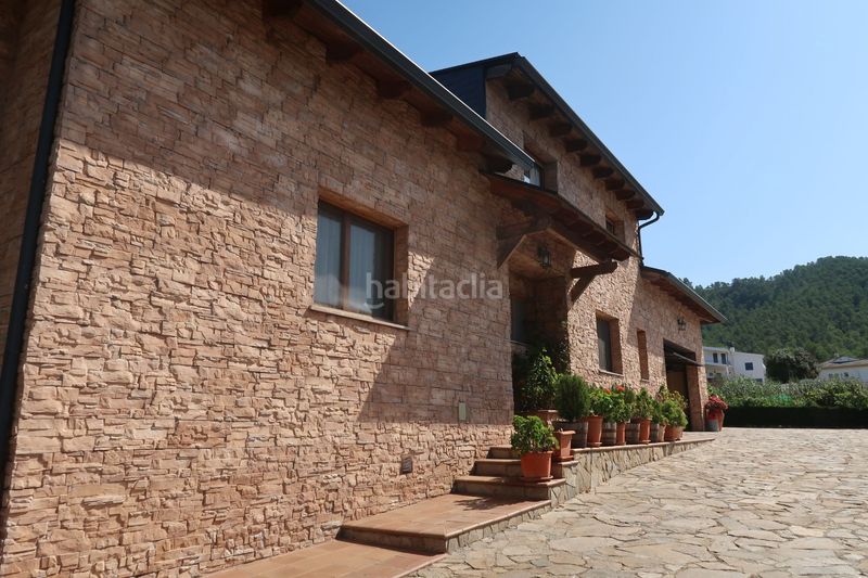 Foto 0552ade0-5fa5-4b89-9beb-59d607fa6715. Casa amb calefacció a Vallirana