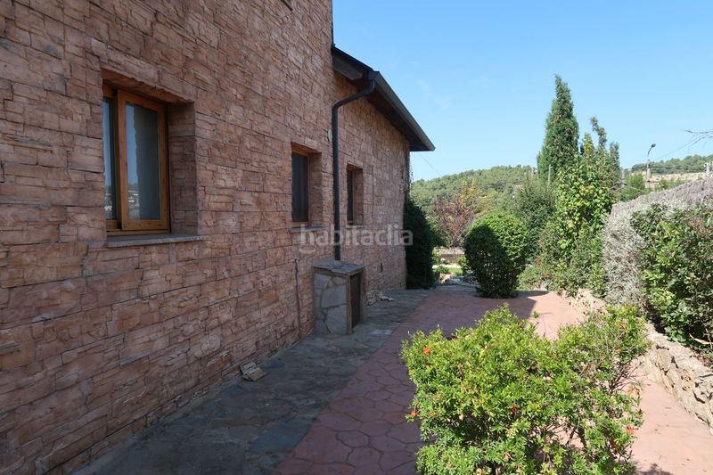 Foto 5d329f62-4ec3-4b07-ba7d-a9defb737c02. Casa amb calefacció a Vallirana