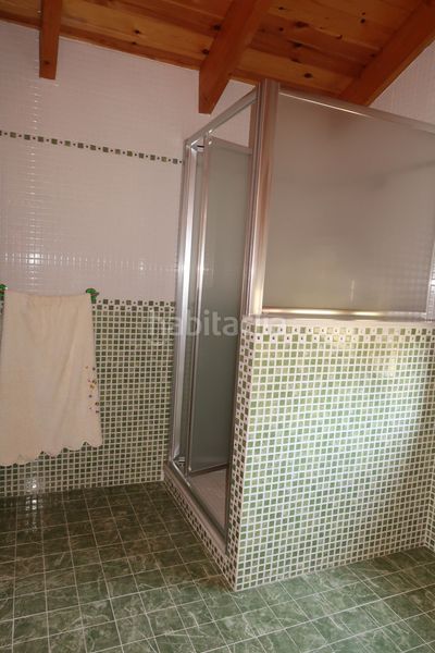 Foto 8ab8da98-a7ff-4b79-8197-d7a000fcbdc9. Casa amb calefacció a Vallirana