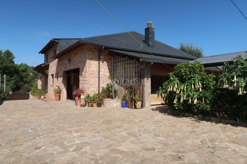 Foto ca6b4afc-3dc1-4059-beae-4552ca4bd8e4. Casa amb calefacció a Vallirana