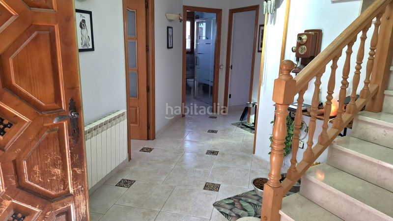Foto f956a897-76ef-4bd1-81b1-7d3c6ad1a938. Casa amb calefacció a Vallirana