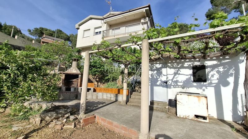 Foto ebba7b6a-fd48-41f9-b916-0390aa7e4622. Casa amb calefacció a Vallirana