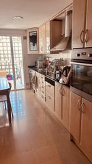 Lloguer Pis  Juan garcia nieto. Amplio piso en alquiler en zona residencial las les grasses de 3