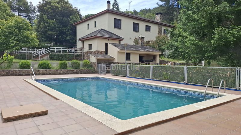 Foto 1445af9b-6f93-4700-9c19-36f9e90e8565. Casa amb calefacció piscina a Vallirana
