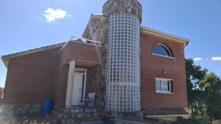Haus  Olesa bonesvalls. Casa en can olivella