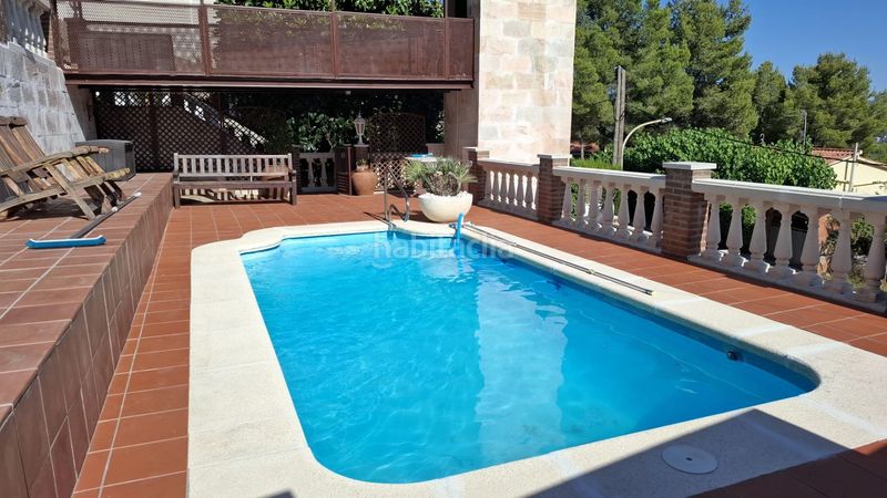 Foto 30365bbb-5bcb-4dae-8c14-4d9f92bf4158. Casa amb calefacció piscina a Vallirana