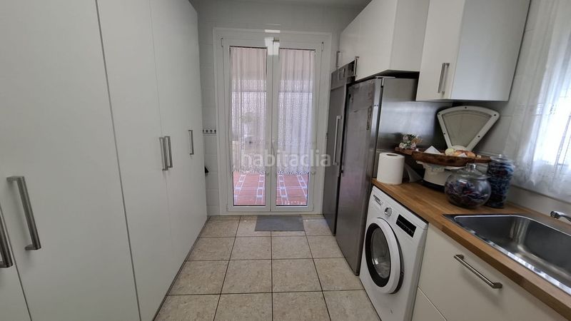 Foto 5881e594-3950-4587-815a-69004684e978. Casa amb calefacció piscina a Vallirana