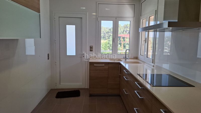 Foto b4d8aca6-04d5-4034-8904-59dfefb8e0ba. Casa a Vallirana