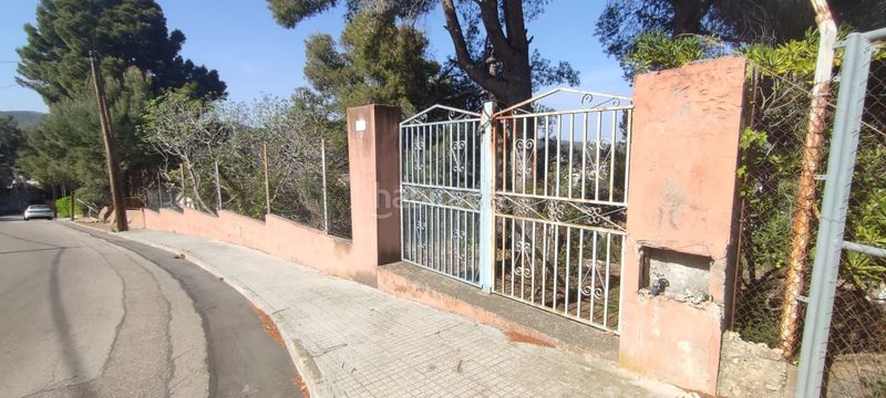 Foto e2800f5e-32ea-4c8a-b94a-64cebb3bb9e2. Terreny residencial a Vallirana