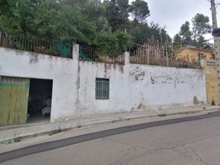 Terreno residenziale in Vallirana