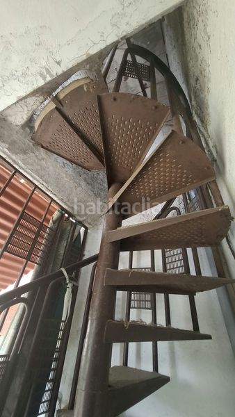 Foto b0f768a6-c909-4bc2-acbd-9cc8d7b0ae5c. Zweistöckige wohnung in Vallirana