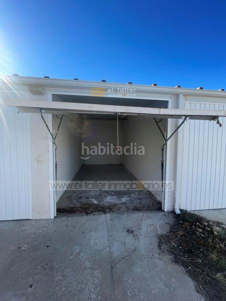 Foto 451109d9-74d9-4ffb-ad6a-96958a96477e. Aparcament cotxe a alameda 5 a Zarapicos