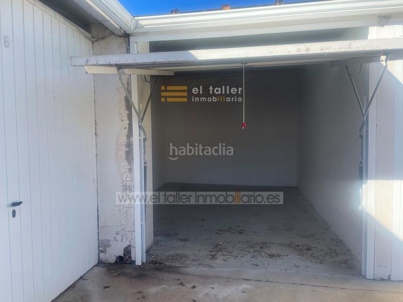 Foto be821da9-4e87-453e-b45a-66ea478d206e. Aparcament cotxe a alameda 5 a Zarapicos