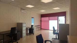 Lloguer Local Comercial  Avinguda jacint verdaguer. Alquiler de local amueblado