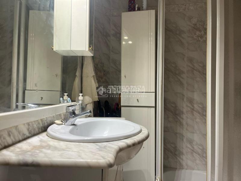 Foto b2c8d41d-fcd2-437b-bb60-ff3c68dc0b7a. Etagenwohnung in La Teixonera Barcelona