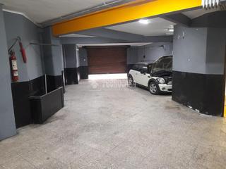 Local commercial à La Teixonera. Local comercial en venta en barcelona