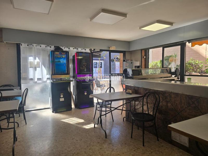 Foto 0a760357-7638-4736-a332-651f36ca88ae. Local comercial a La Teixonera Barcelona