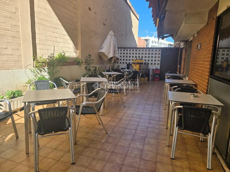 Foto 177240dc-475a-41a1-b0b8-53b7dc3af56a. Local comercial a La Teixonera Barcelona