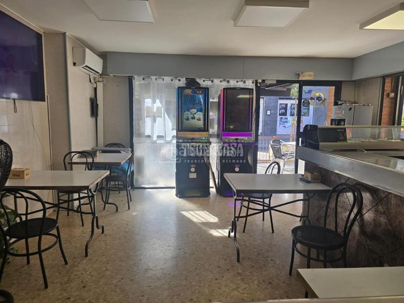 Foto 64e82492-0d6a-4122-bd44-afb82b094199. Local comercial a La Teixonera Barcelona