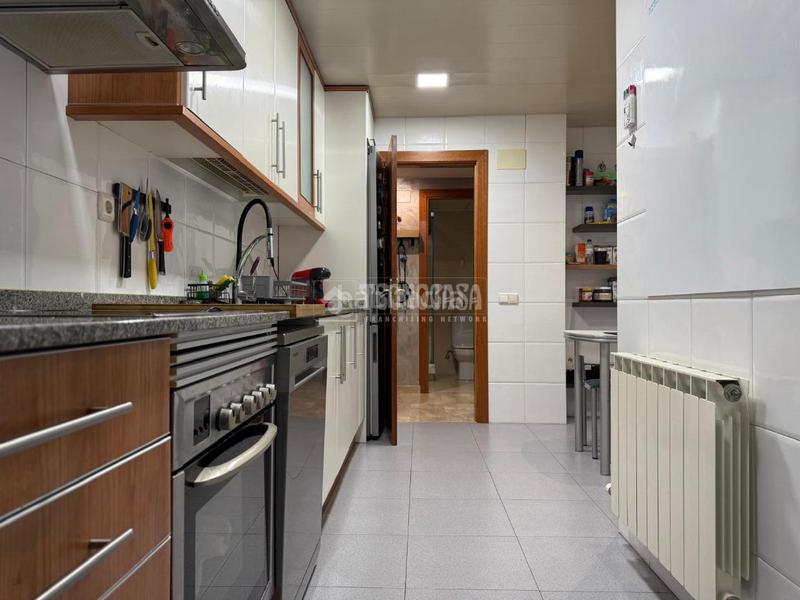 Foto 7e15f0a2-dc3a-4ed9-9a62-d1e438d12b17. Piso  en venta en La Teixonera Barcelona