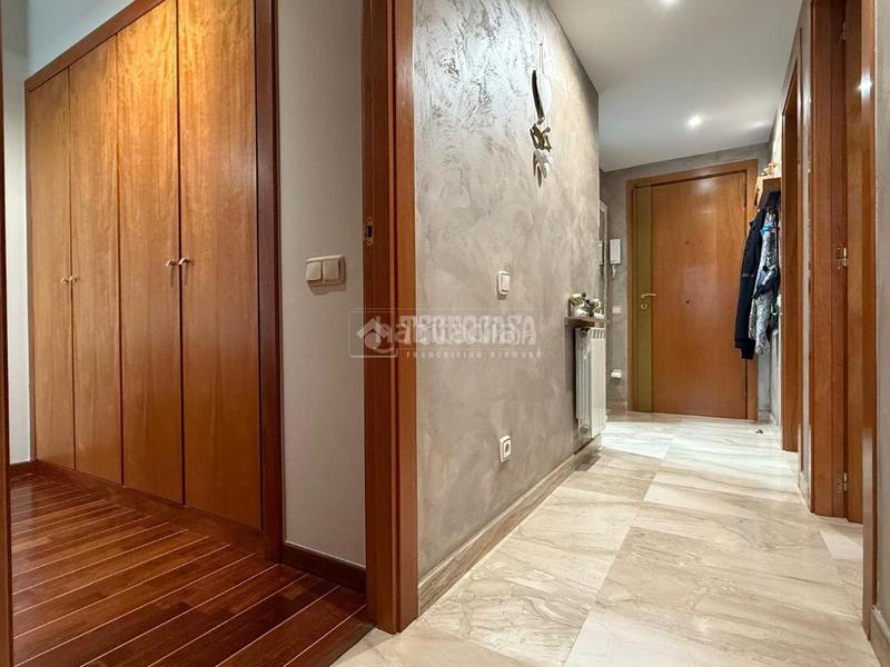 Foto f497b703-d4c8-48cb-b918-1679c60ce3db. Piso  en venta en La Teixonera Barcelona