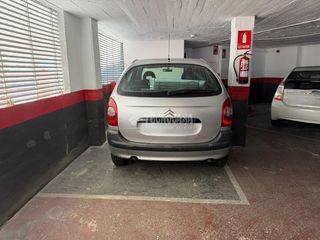 Parking coche en La Teixonera. Boxplaza de garaje en venta en barcelona