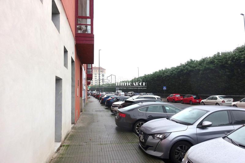 Foto 74b6e069-baa3-4fe9-a39a-a523286a5b66. Alquiler local comercial en Mesoiro Coruña (A)