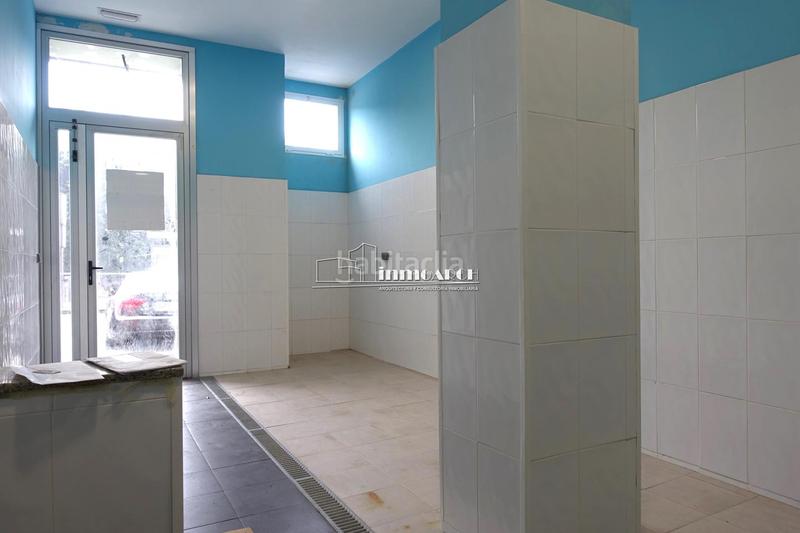 Foto cbd18c78-4e7a-4895-8cd9-ebf0523b8ec8. Alquiler local comercial en Mesoiro Coruña (A)