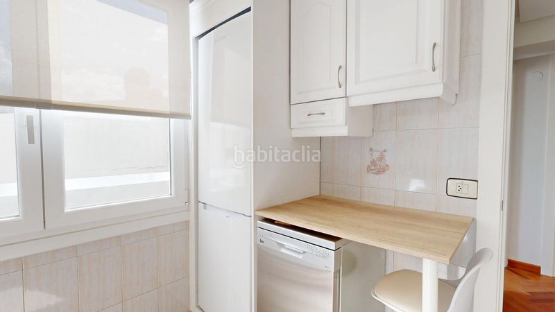 Foto 6281c1fc-f775-48fe-9783-3295d162f5d8. Rent flat in Los Castros - Castrillón Coruña (A)