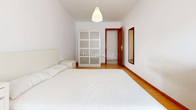 Foto 34c0708e-8d60-4e52-ba92-e87b3eaeabff. Rent flat with heating in Los Castros - Castrillón Coruña (A)