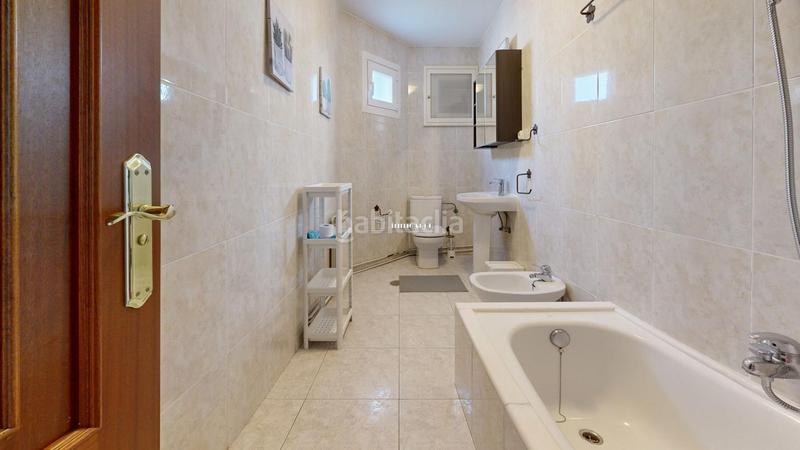 Foto ab05e7e5-9e1f-4577-a353-ab538aabcd53. Rent flat with heating in Los Castros - Castrillón Coruña (A)