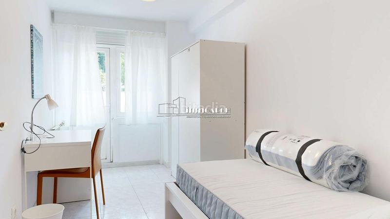 Foto c42fa22b-ea3f-464a-954c-9fba9b6ff516. Rent flat with heating in Los Castros - Castrillón Coruña (A)