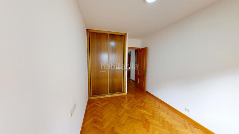 Foto 3626c2c2-e708-4ef2-b47c-75f972b1c4e3. Casa con riscaldamento parcheggio in Vilaboa Sur Culleredo