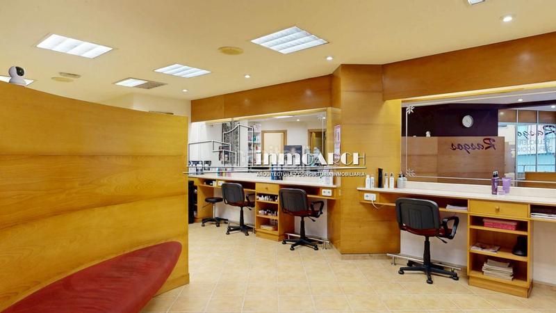 Foto a19a4cd3-c132-42d0-a815-52bf7a563a07. Local comercial en Agra del Orzán - Ventorrillo Coruña (A)