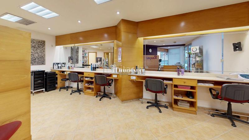 Foto ddd2d896-0e2a-40f8-803b-a3fc9c89dd75. Local comercial en Agra del Orzán - Ventorrillo Coruña (A)