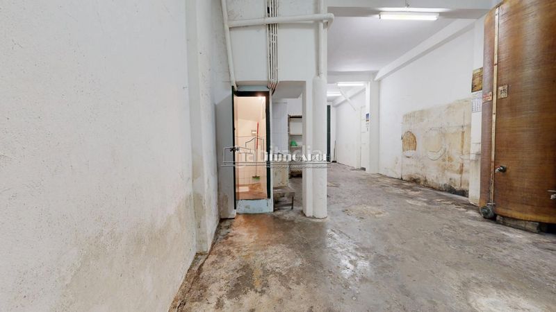 Foto 51f5b099-3896-4430-b2b2-eb826f38ab3e. Local comercial a Os Mallos Coruña (A)