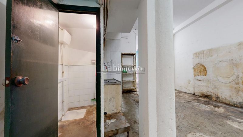 Foto 7c563f0f-bc9f-4cd4-b7f1-3070e757a4f2. Local comercial a Os Mallos Coruña (A)