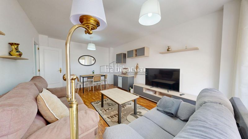 Foto 78732d2a-401f-4488-b946-918314f6f08a. Rent flat in Someso - Matogrande Coruña (A)