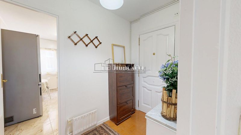 Foto 7917da88-e909-4354-989a-78a54f2f75ca. Rent flat in Someso - Matogrande Coruña (A)