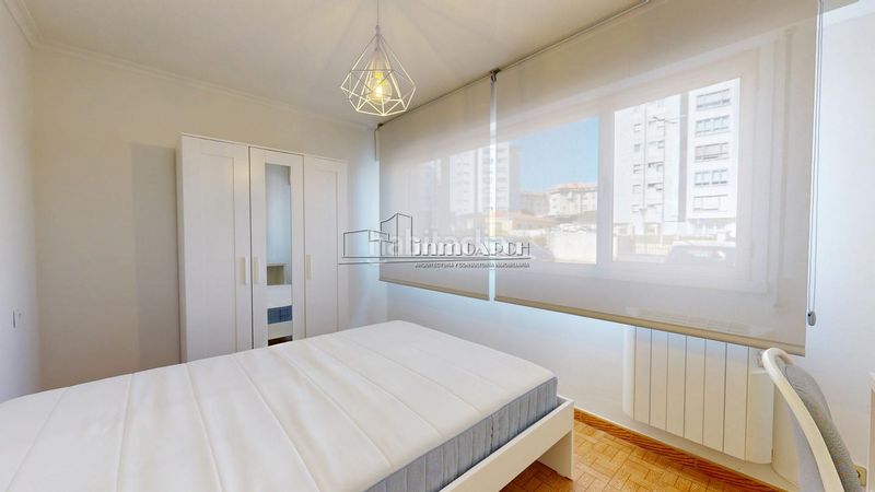 Foto 4bd1f1a0-f4c0-4990-981a-60bcad7cf266. Rent flat with heating in Someso - Matogrande Coruña (A)