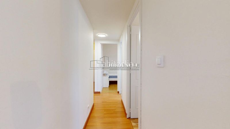 Foto 6e38c426-c4e6-4e16-98da-7e58cd7f515a. Rent flat with heating in Someso - Matogrande Coruña (A)