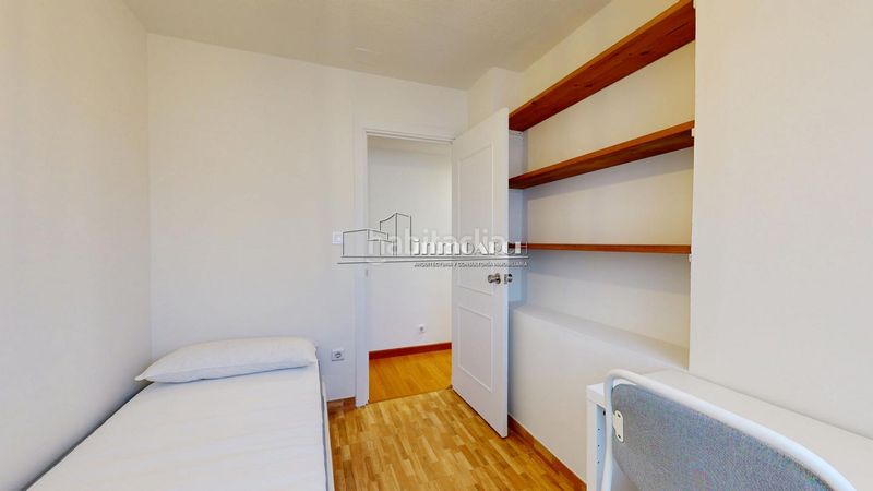 Foto ccba9959-103c-42da-8267-9fba2d8260e7. Rent flat with heating in Someso - Matogrande Coruña (A)