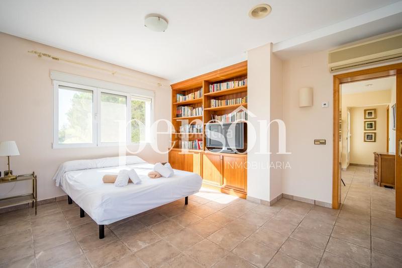 Foto 10f0decd-19d8-49ff-94de-527f16e86dd2. House with heating parking pool in La Granadella - Costa Nova Xàbia