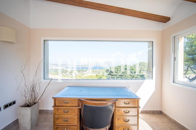 Foto 3b5048c3-84cc-40f3-9a08-a78d0925ff2d. House with heating parking pool in La Granadella - Costa Nova Xàbia