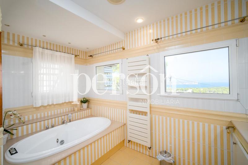 Foto 8b003e2b-a9c8-416f-9214-a12b6386ce00. House with heating parking pool in La Granadella - Costa Nova Xàbia