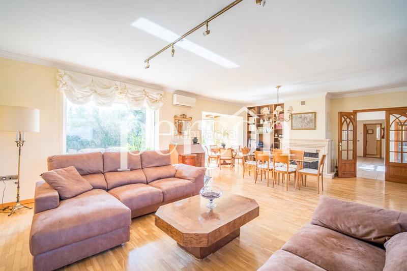 Foto e3c7770e-d8ba-4a33-9809-a35ef99a13c6. House with heating parking pool in La Granadella - Costa Nova Xàbia