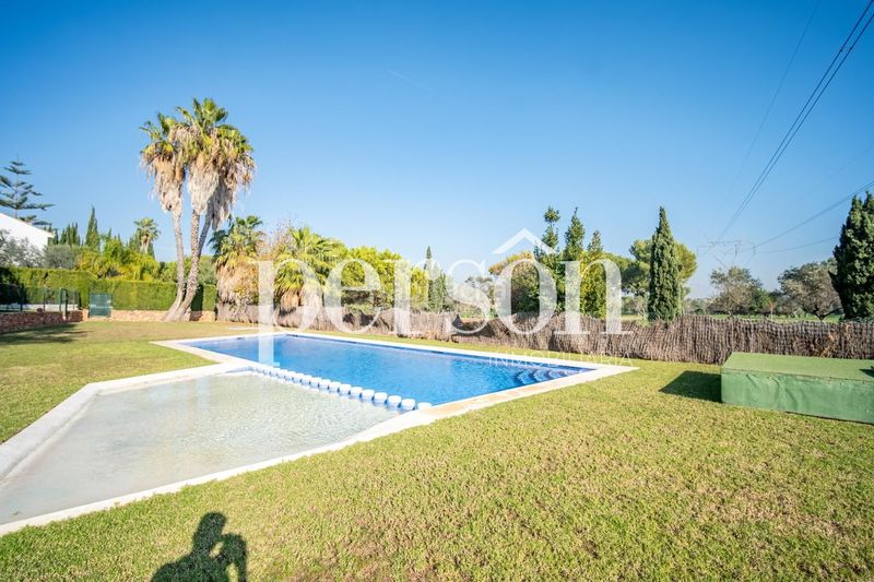 Foto 266d4bf7-99f7-45c1-ac18-05b3714130dd. Casa aparellada amb calefacció aparcament piscina a Bétera